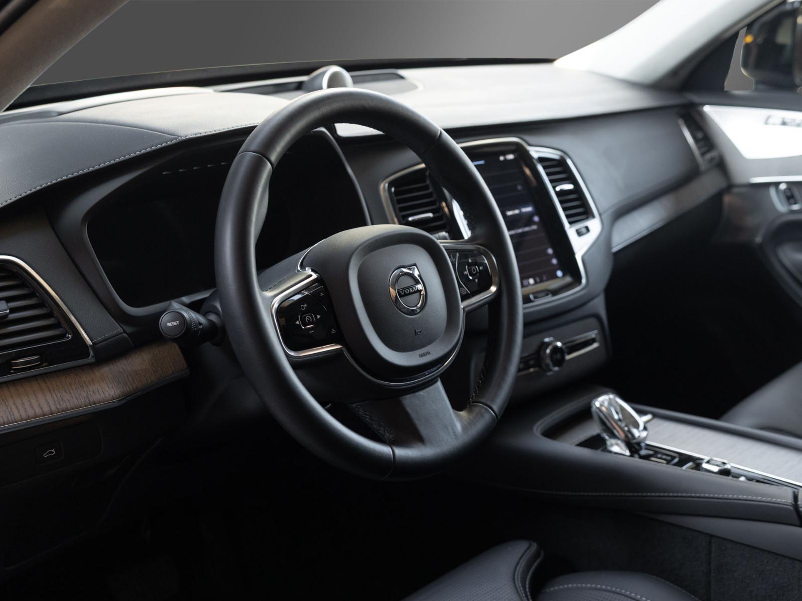 Volvo XC90 B5 AWD Ultimate Dark- voll
