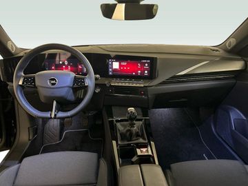 Fotografie des Opel Astra Sports Tourer 1.2 Turbo GS