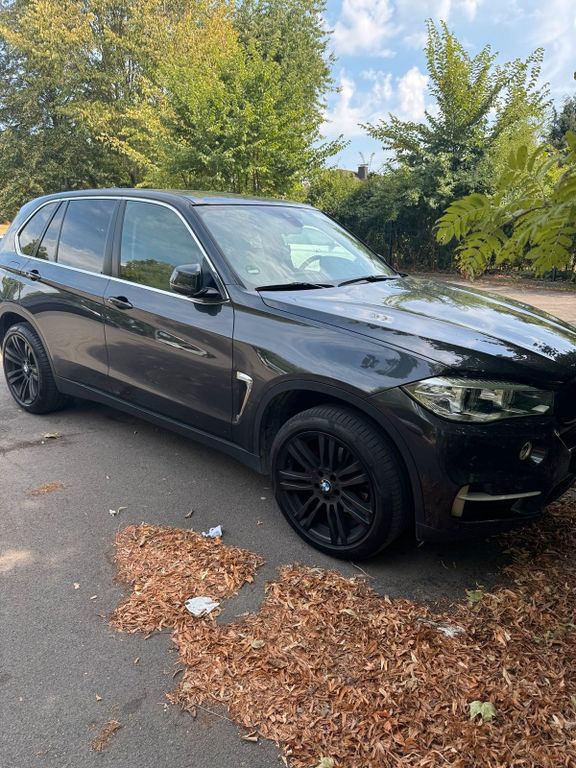 Image of BMW X5