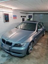BMW Bmw e90 325i Scheckheft  Sommerfahrzeug - gebrauchte BMW 325 aus dem Jahr 2005