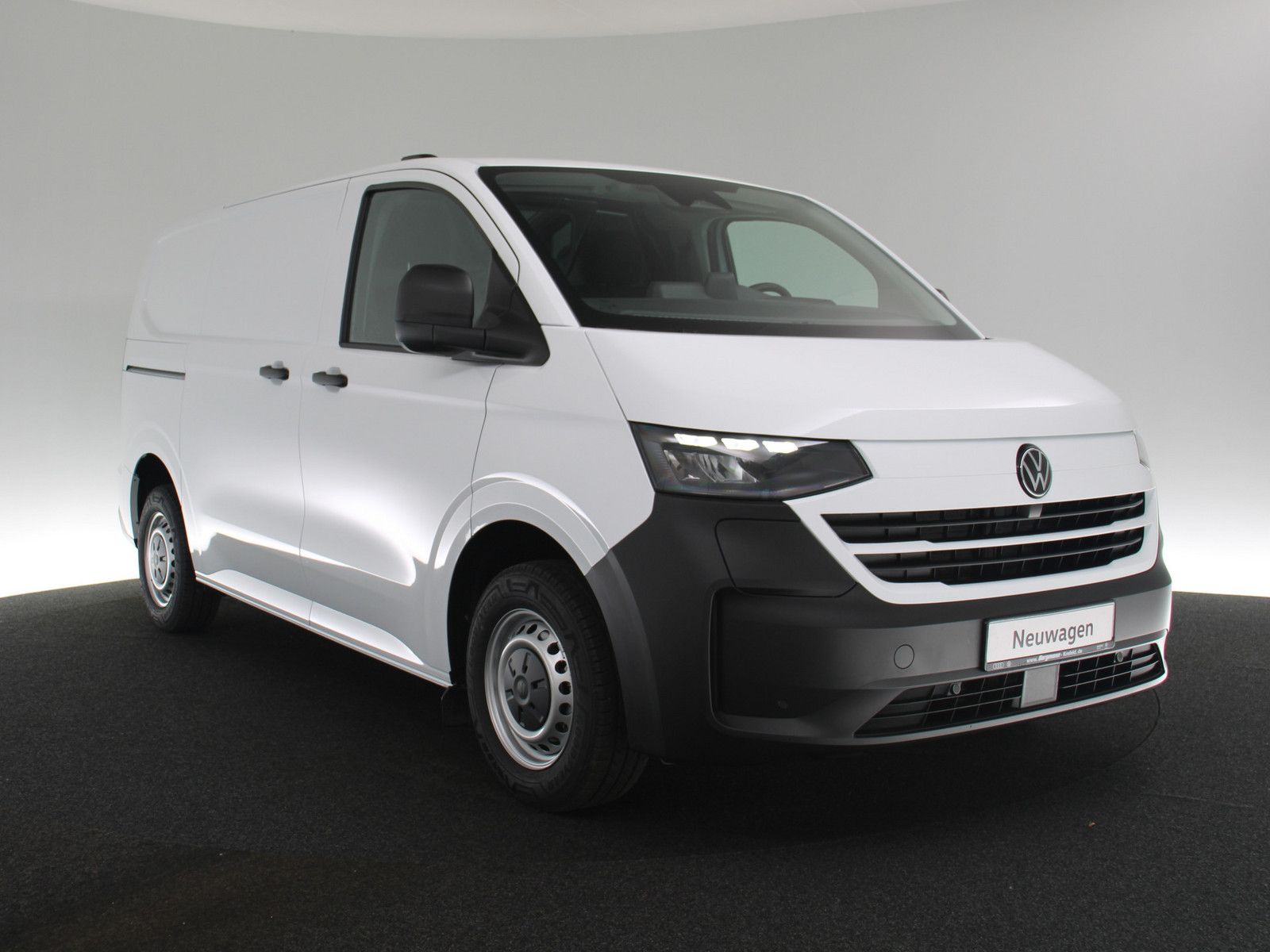 Volkswagen T7 Transporter Kasten Motor: 2,5 l eHybrid SOFOR imagem 3