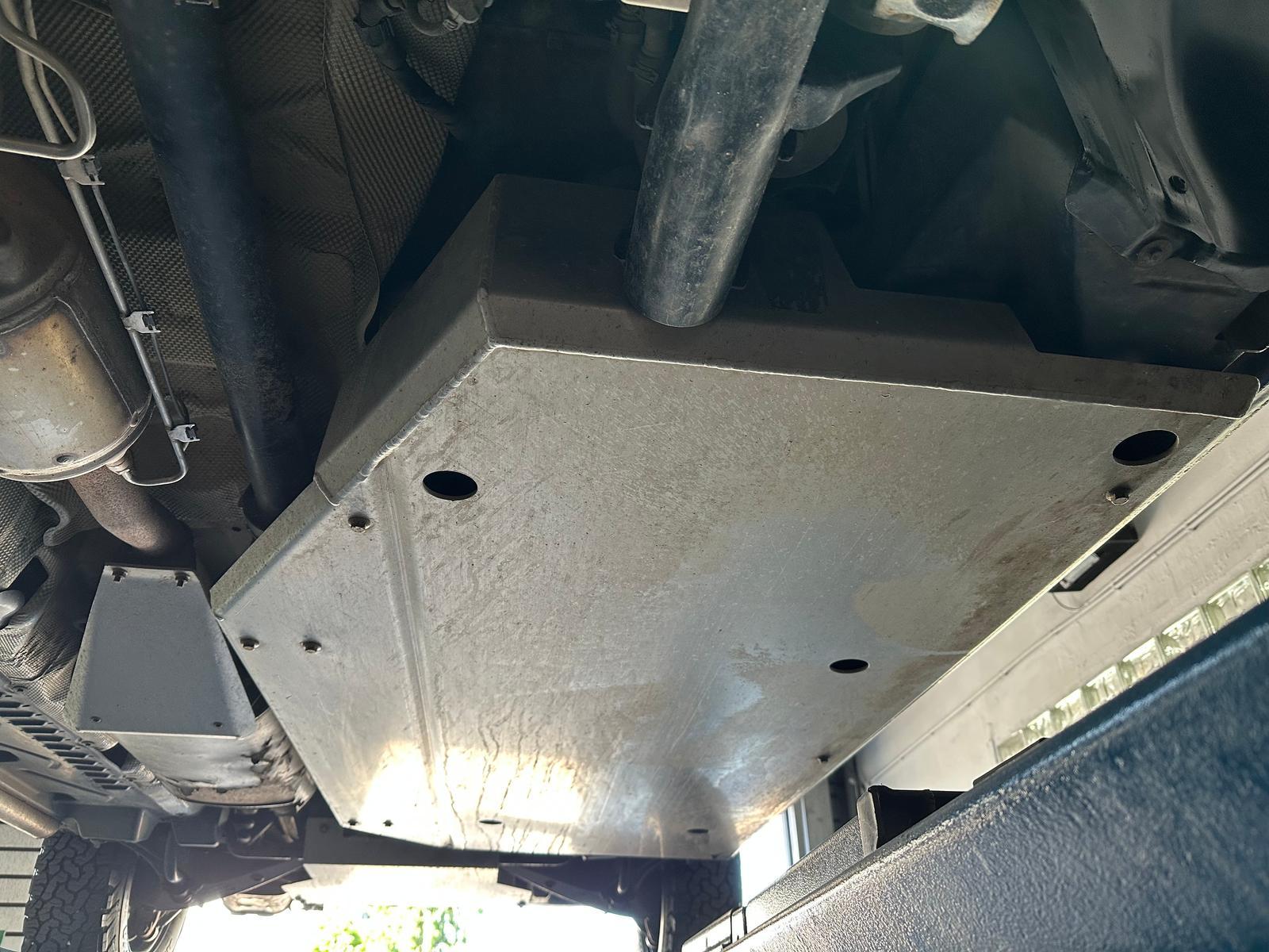 Volkswagen T5 WIDDER 4MOTION ROCKTON SEIKEL BUNDESWEHR OFFR