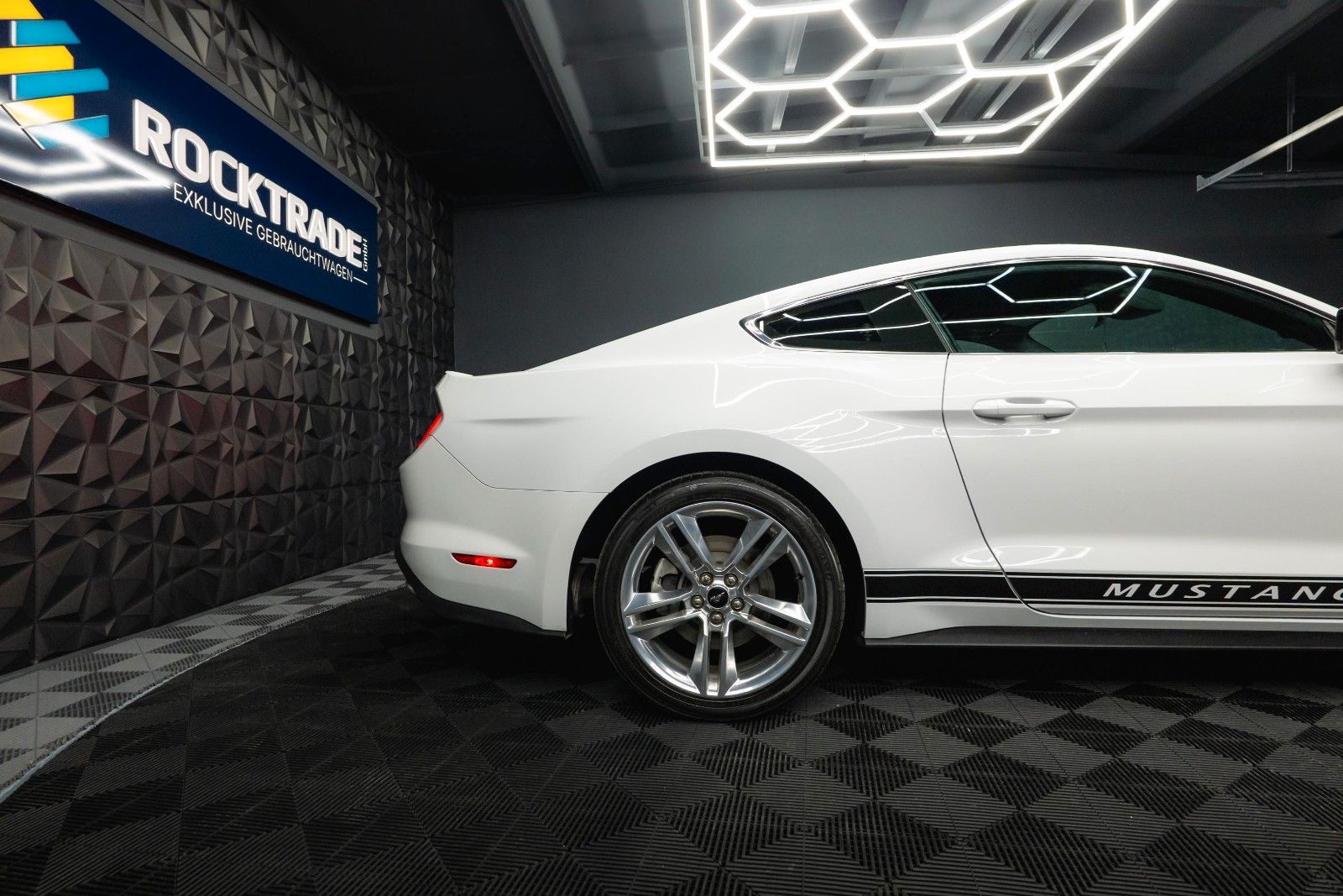 Fahrzeugabbildung Ford Mustang Shelby GT 500 Coupe Performance PREMIUM