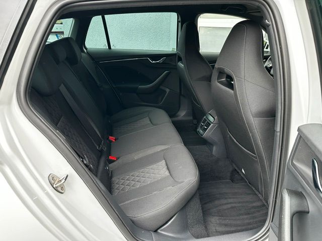 Scala Style KAMERA,LED;PDC;KESSY;CARPLAY