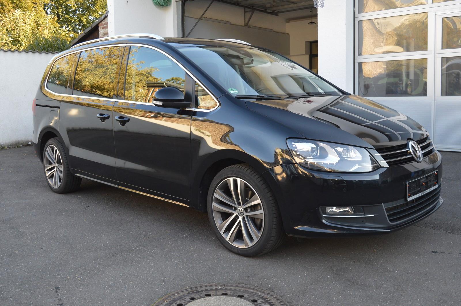Volkswagen Sharan Highline*Leder*E-Sitze*7Si*ACC*AHK*Sport*