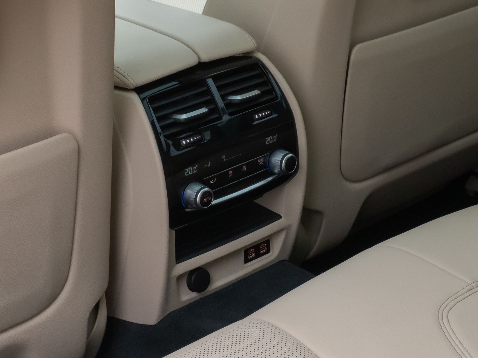 Fahrzeugabbildung BMW 530e Panorama Kamera DAB HiFi 4xKlima Leder 18Zl