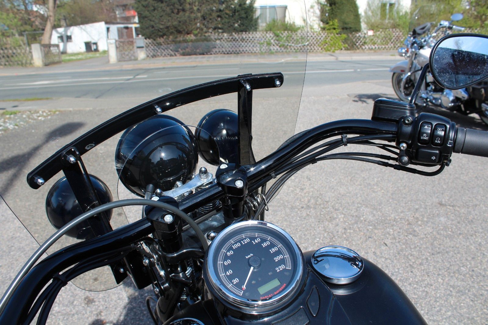 FLSTSB Softail Cross Bones Springer