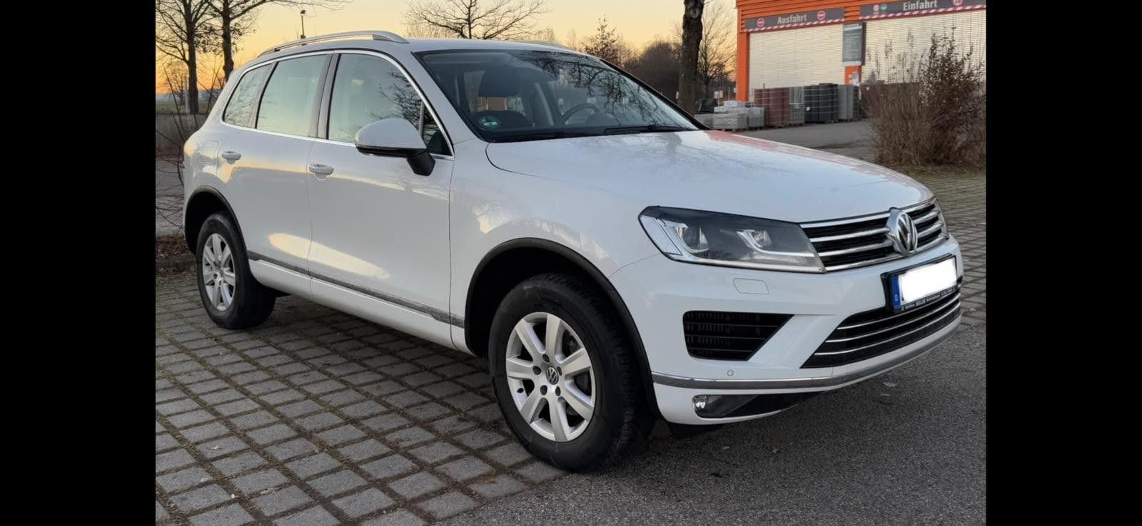VW VW Touareg V6 Blue Motion weiß EZ:2016, KM...