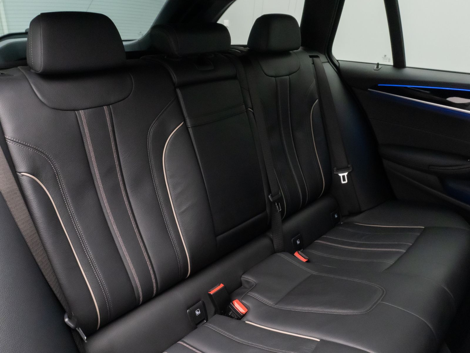 Fahrzeugabbildung BMW 520i M Sport Kamera DAB AHK Alarm Komfort 19Zoll
