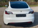 Tesla Model Y Hinterradantrieb - SR, Pano, Garantie - Tesla MODEL Y SR Gebrauchtwagen