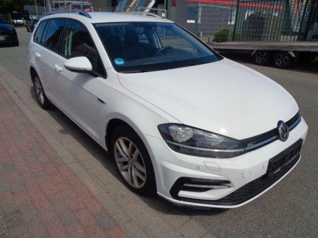 Image of Volkswagen Golf
