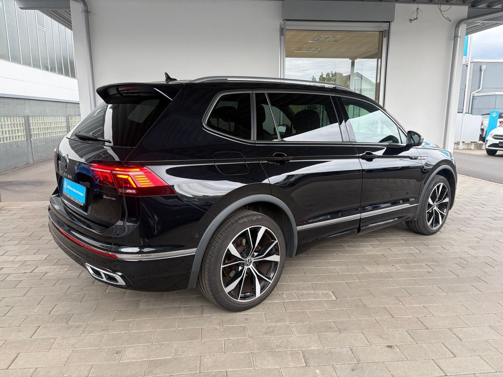 Volkswagen Tiguan Allspace R-Line 2.0 TDI 4M DSG AHK STHZG foto 5