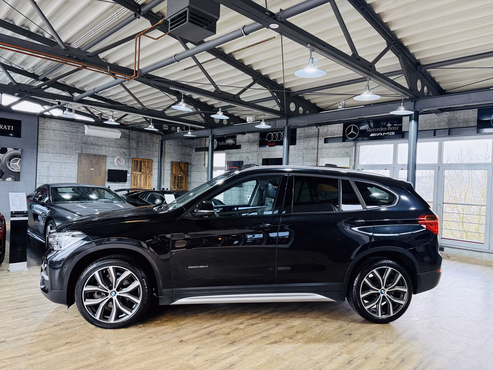 BMW X1 sDrive 18 d xLine*PANO*AHK*LEDER*KAMERA*