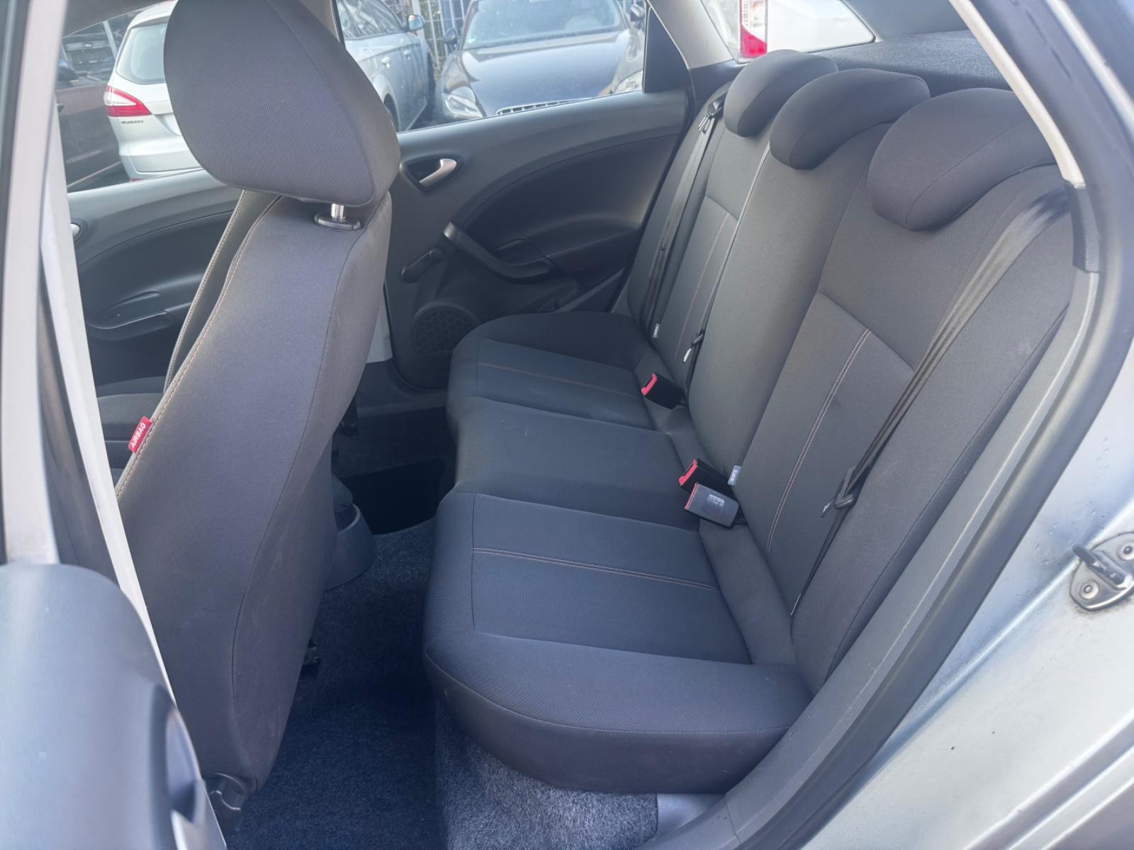 Seat Ibiza 2011 — photo 10