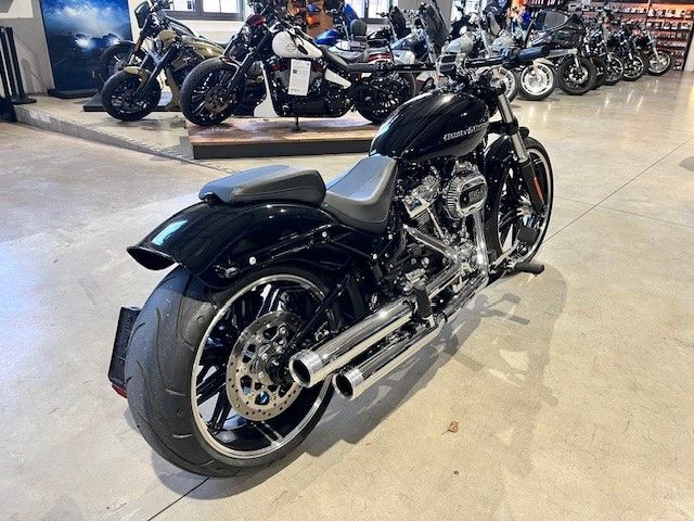 Fahrzeugabbildung Harley-Davidson FXBRS  Breakout 114 CUI mit Kesstech Auspuff