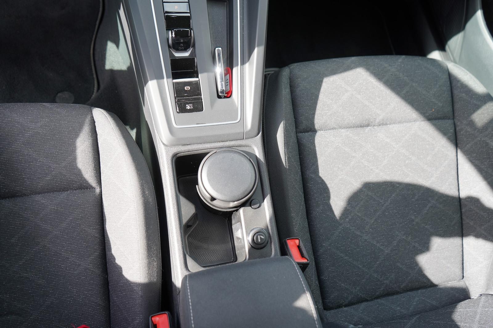Volkswagen Golf VIII Variant Life eTSI LED Navi App-Connect