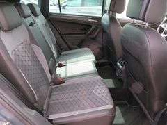 VW Tiguan 2.0 TDI R-Line 4M Matrix Nav Ahk Sport-Pa VW Tiguan 2.0 TDI R-Line 4M Matrix Nav Ahk Sport-Pa