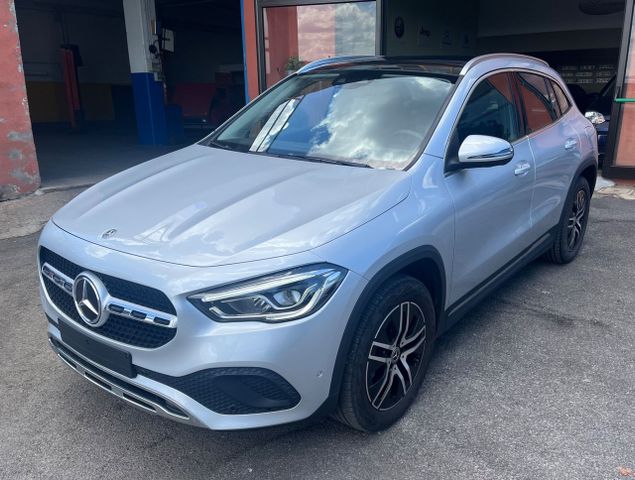 MERCEDES-BENZ Mercedes-benz GLA 200 d Automatic Progressive-Km