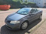 Renault RENAULT megane cabrio 1,9 Diesel  TÜV neu - Renault Megane aus 2006 mit Diesel-Antrieb