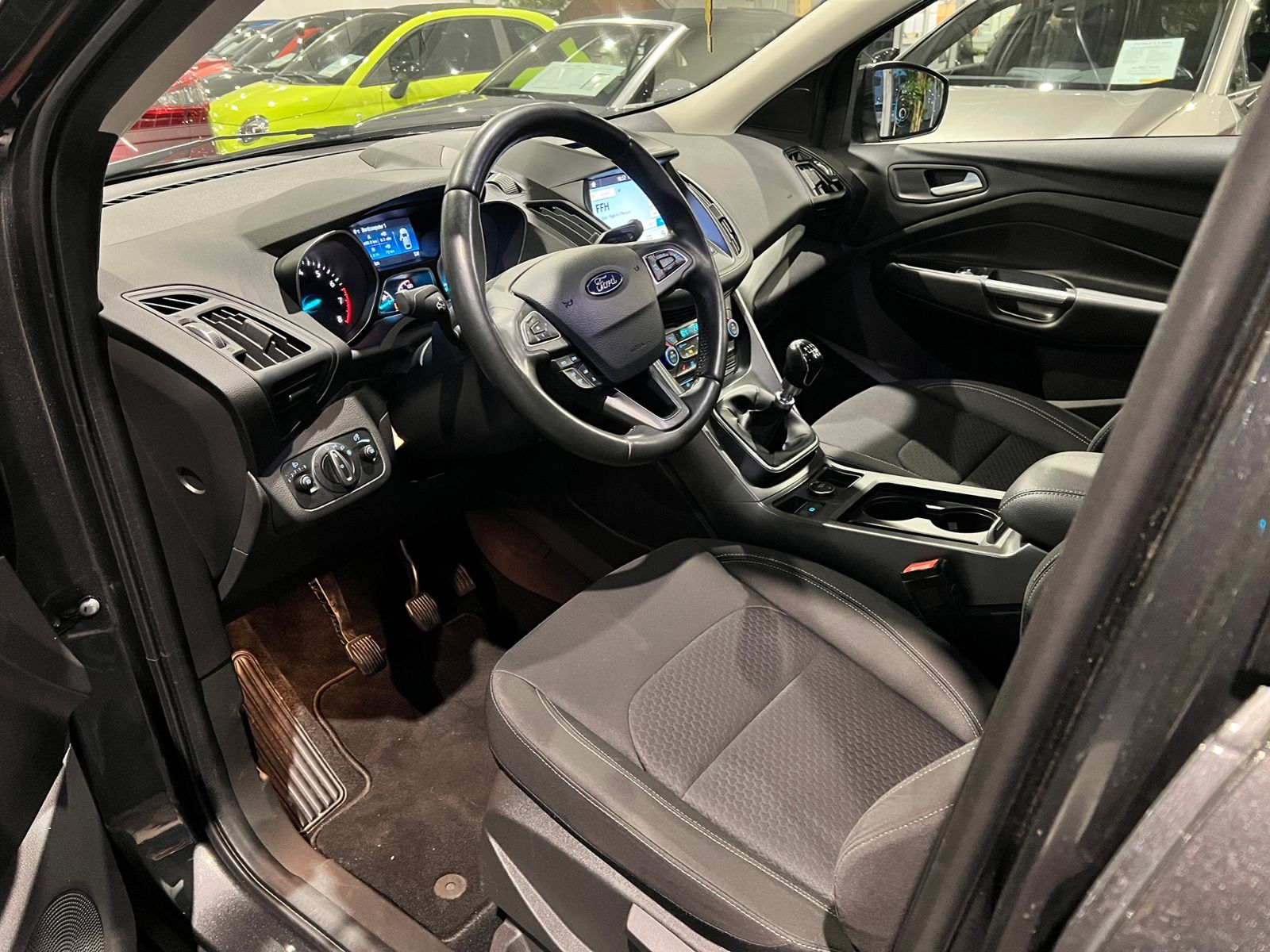 Fahrzeugabbildung Ford Kuga Cool & Connect AHK SHZ NAVI KLIMA