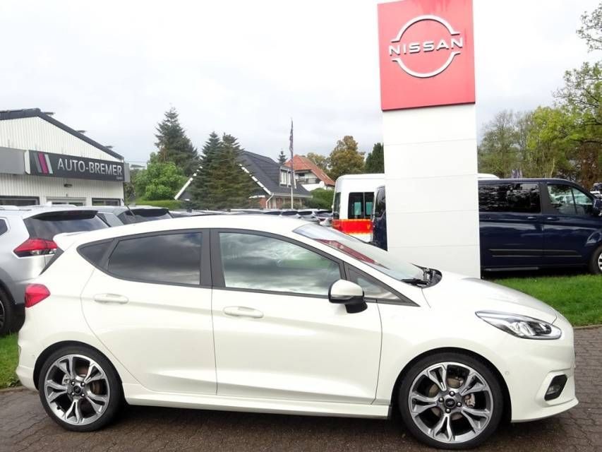 Fahrzeugabbildung Ford Fiesta 1.0 EcoBoost M-Hybrid ST-Line
