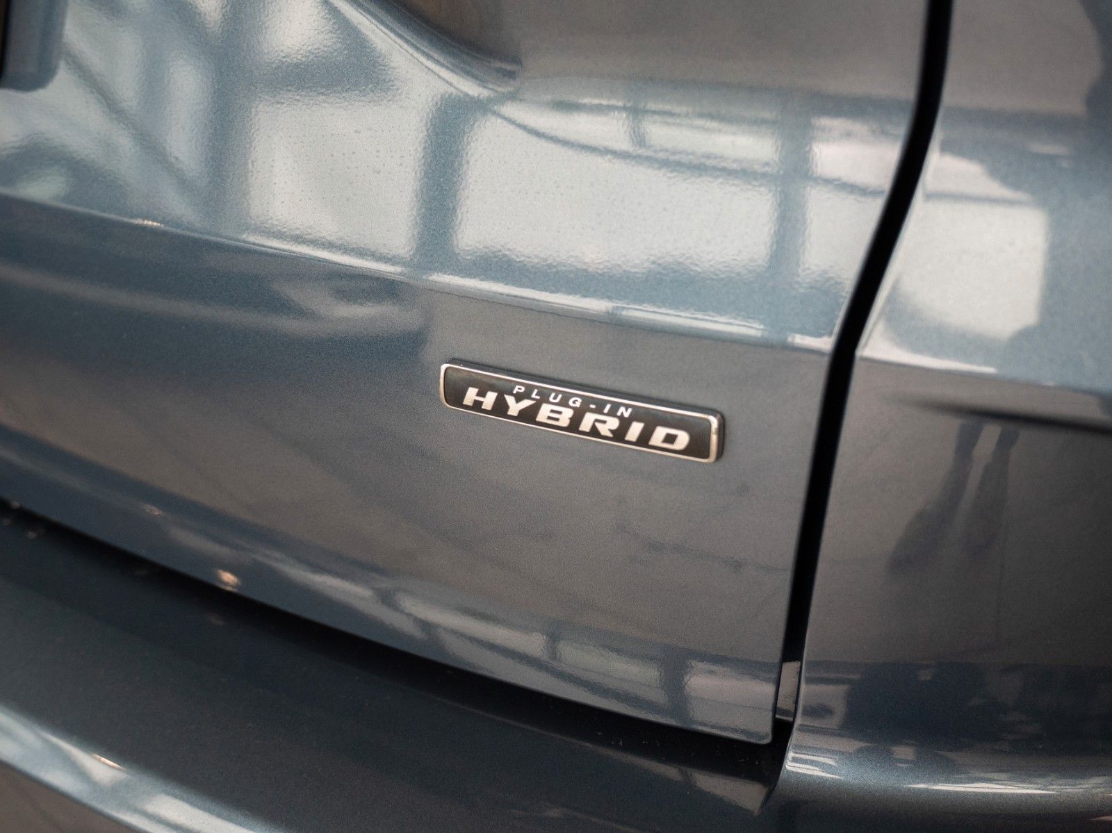 Fahrzeugabbildung Ford Kuga PHEV ST-Line AUTOM./WINTER-P./NAVI/DAB