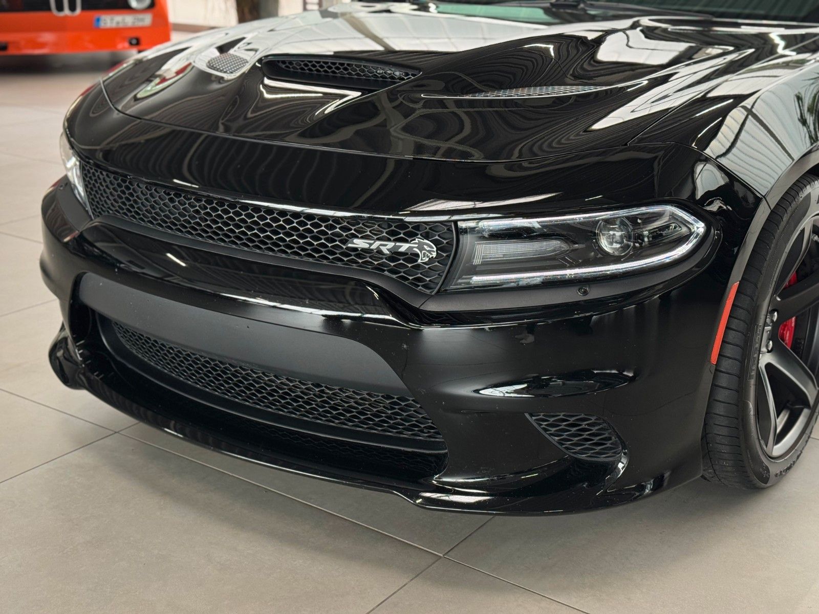 Fahrzeugabbildung Dodge Charger 6.2 SRT Hellcat  "Adaptive Dämpfer NAVI"