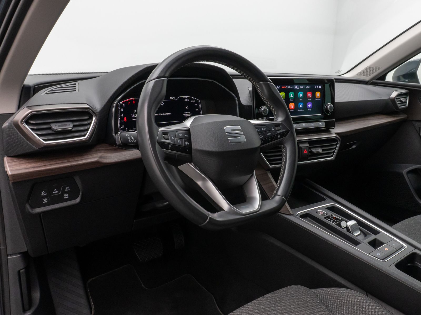 Fahrzeugabbildung SEAT Leon Sportstourer Xcellence Kamera LED 8fach ACC