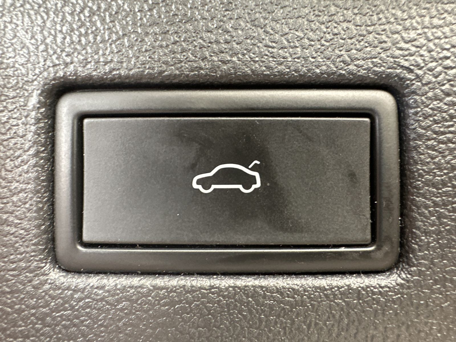 Fahrzeugabbildung Volkswagen Tiguan Allspace 4M Elegance NAV+MATRIX+AHK+PANO