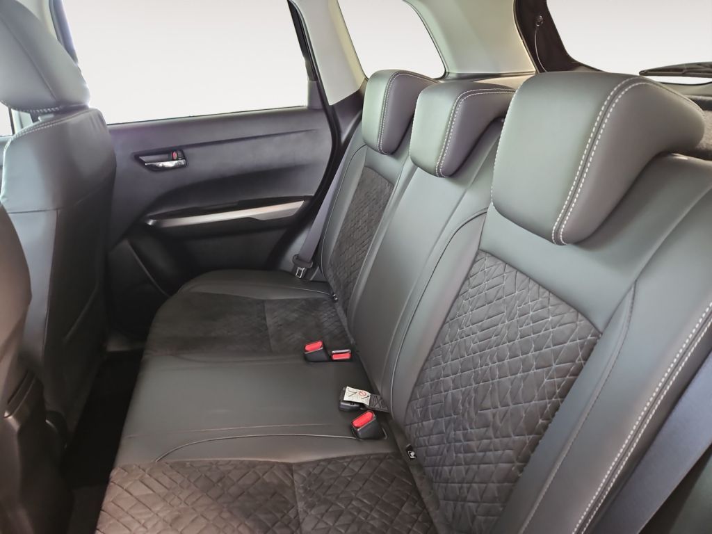 Fahrzeugabbildung Suzuki Vitara 1.4 Allrad Comfort+Navi Sitzheizung LED