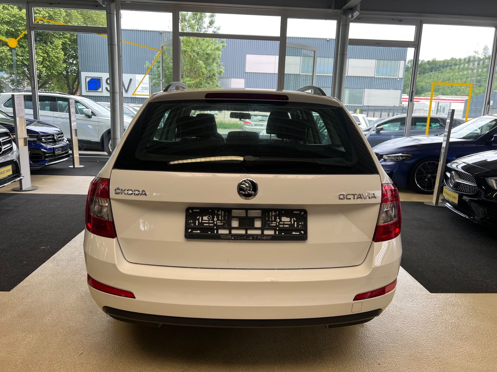 Fahrzeugabbildung SKODA Octavia Combi Active