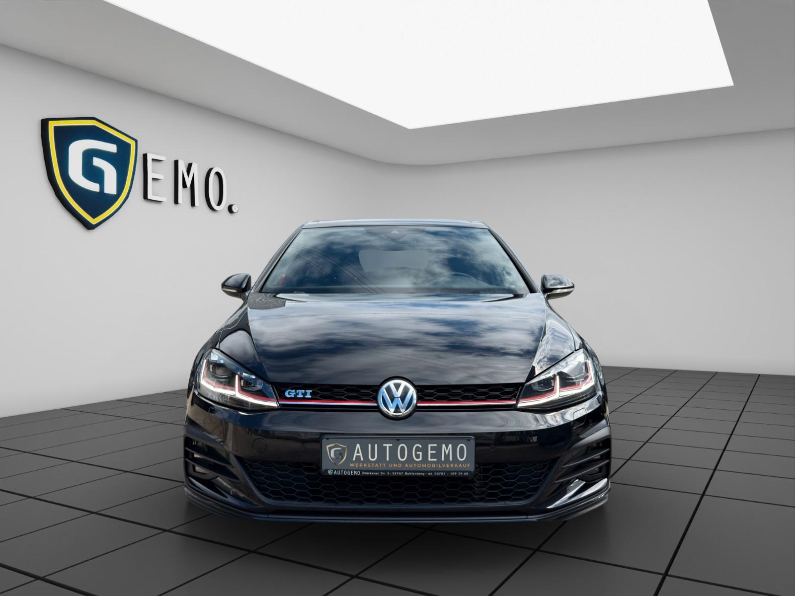 Volkswagen Golf VII Lim. GTI DSG AHK ACC NAVI LED PANO