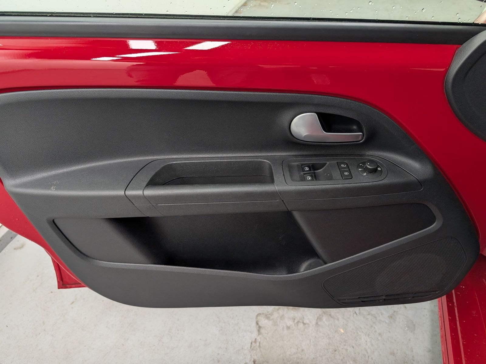 VW up ! GTI 1.0 TSI SHZ LED DAB – Bild 32