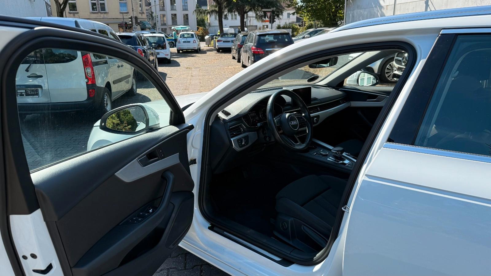 Audi A4  Avant quattro sport *PDC*Xenon*Standheizung*