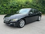 BMW 320d Sport Line  3er F30 Sport-Line Automatik - BMW 320: 3er