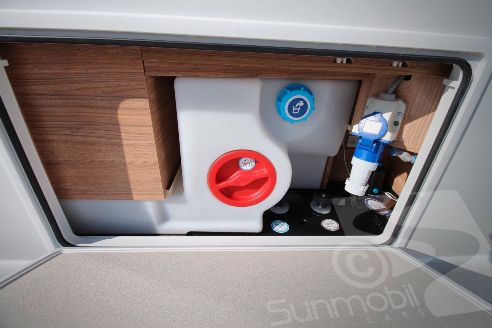 Fahrzeugabbildung Weinsberg CaraCompact 600 MEG Edition Pepper ´25 Automatik