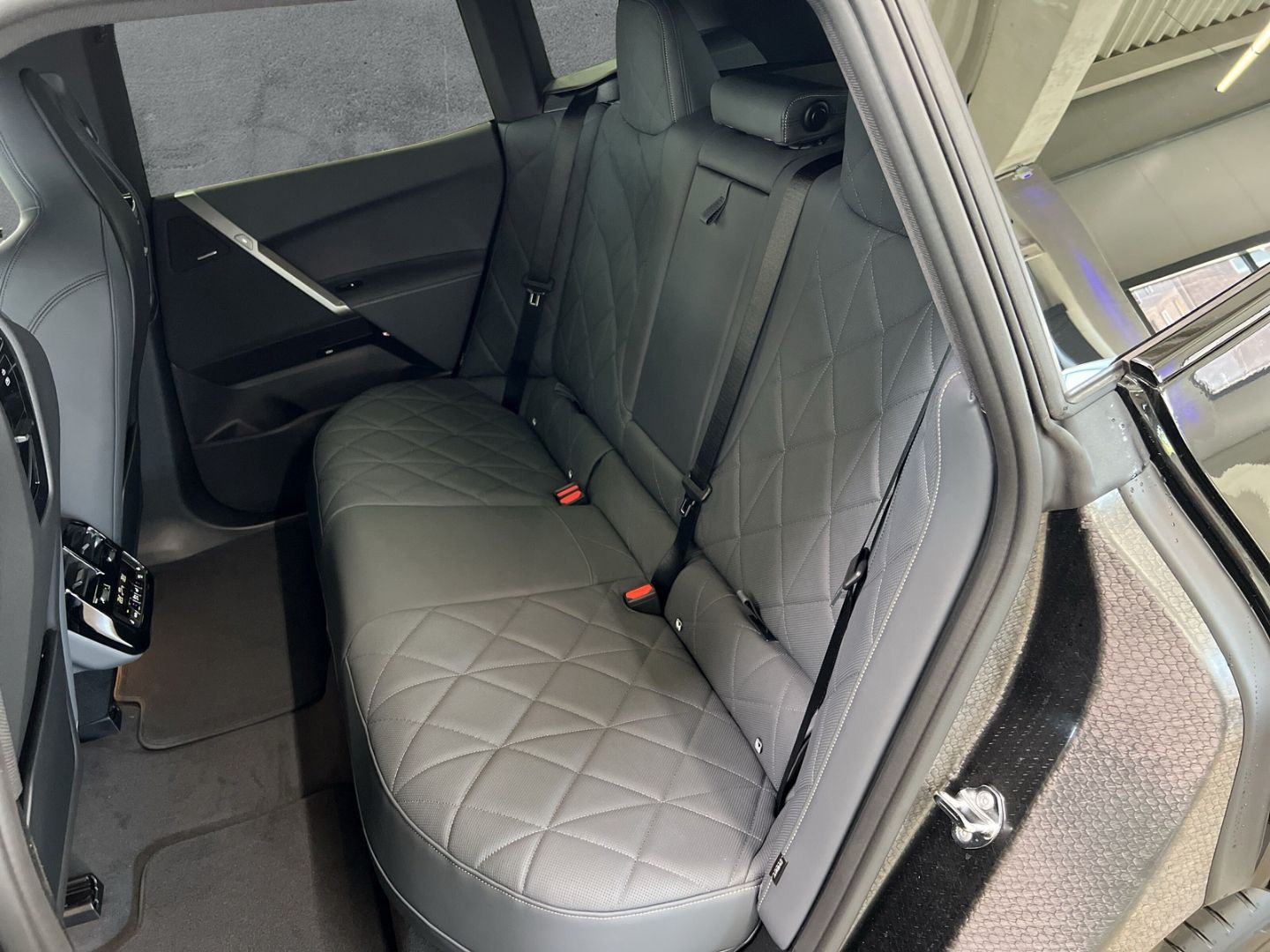 BMW iX - Bild 13