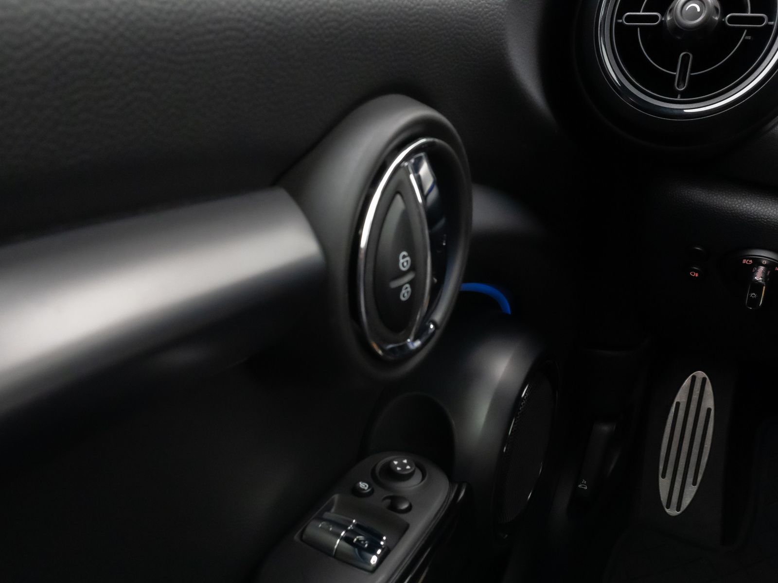 Fahrzeugabbildung MINI John Cooper Works Trim Panorama Kamera HUD H/K