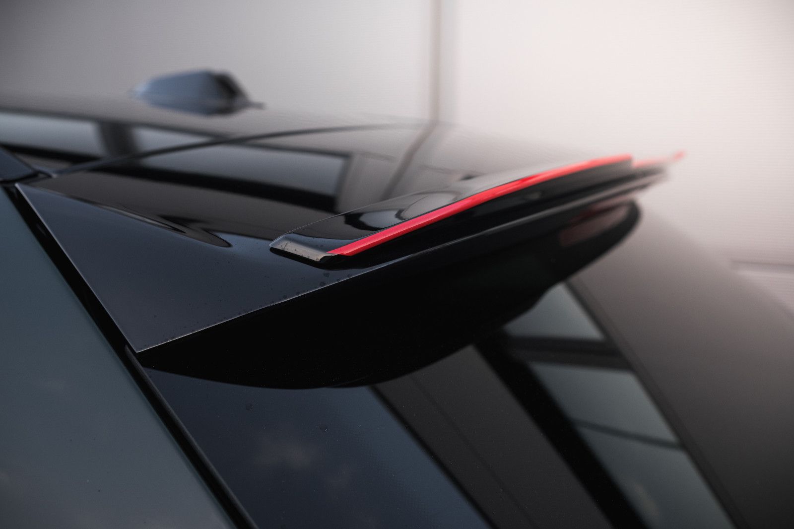 Fahrzeugabbildung BMW M3 Touring CS-Sonderfarbe-Drive-&ParkingAssist.