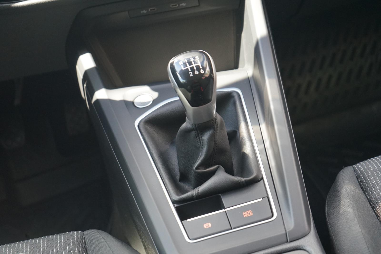 Volkswagen Golf VIII Variant 1.0 TSI LED Sitzheizung AHK, миниатюра 17