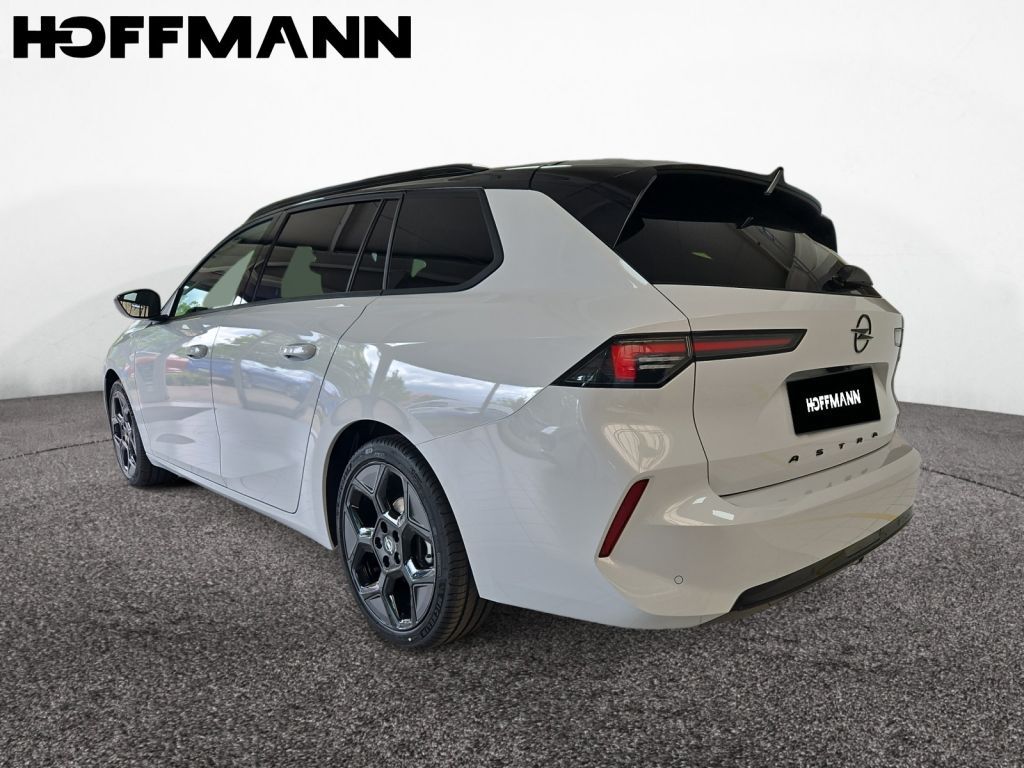 Fahrzeugabbildung Opel Astra ST Hybrid 107 kW Ultimate (L)