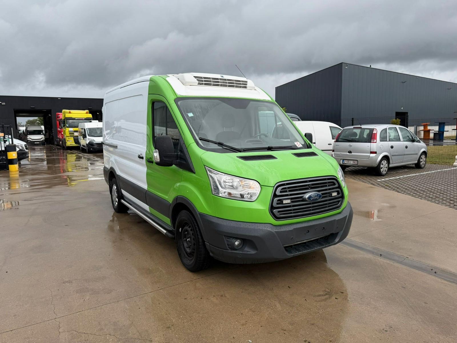 Ford Transit (Stock ID 13660)