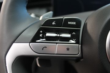 Fahrzeugabbildung Hyundai Tucson 1.6 T-GDI 48V Trend DCT 4WD Panoramadach