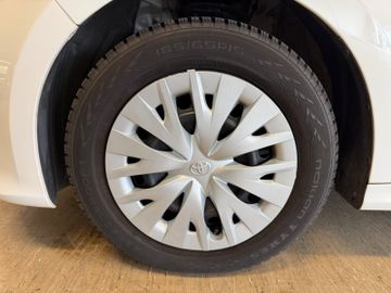 Toyota Yaris - 10