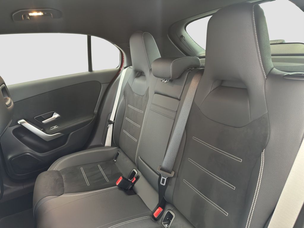 Fahrzeugabbildung Mercedes-Benz A 200 AMG Line*Night Paket*Kamera*KEYLESS-GO