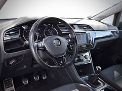 Fahrzeugabbildung Volkswagen Touran SOUND 7 SITZER ACC BEHEIZ. FRONTSCHEIBE