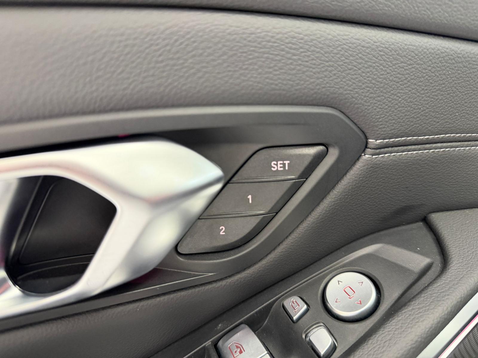 BMW M340i Touring xD*SHADOW*PANO*HUD*ACC*KEYL*360°