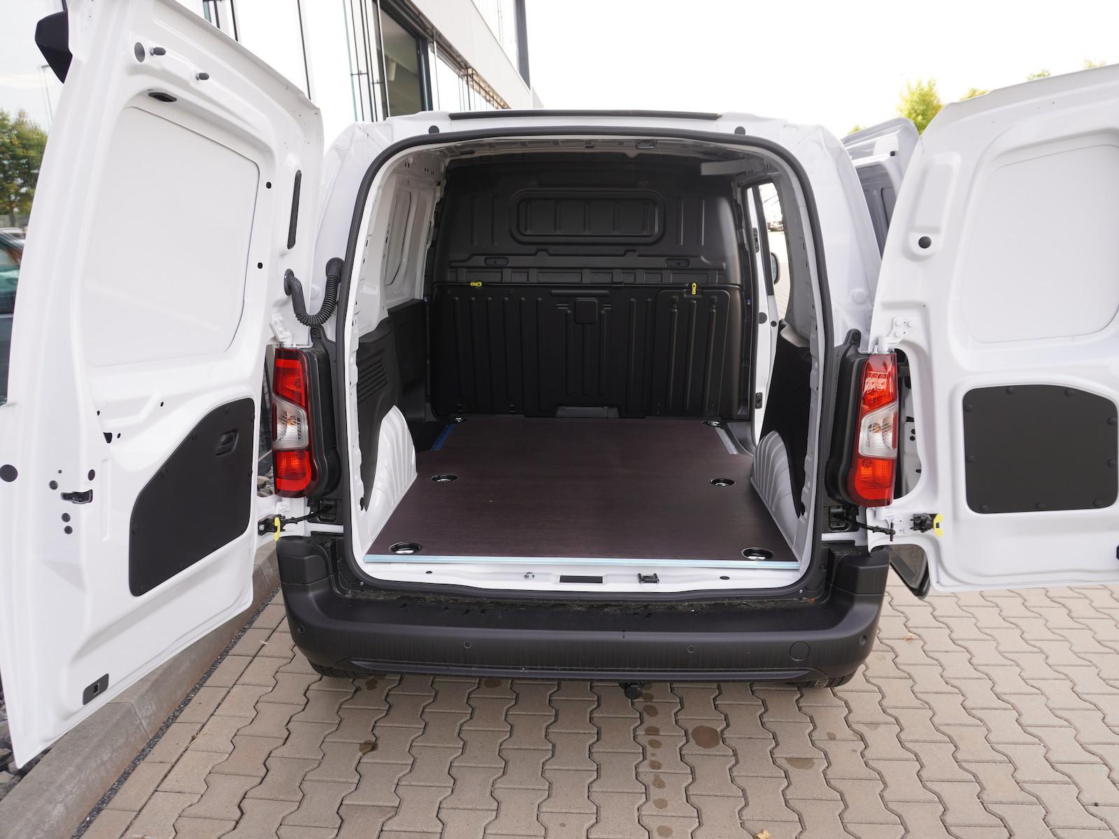 Opel Combo 3-Sitzer + 10-Zoll Navi + Allwetterreifen, миниатюра 5