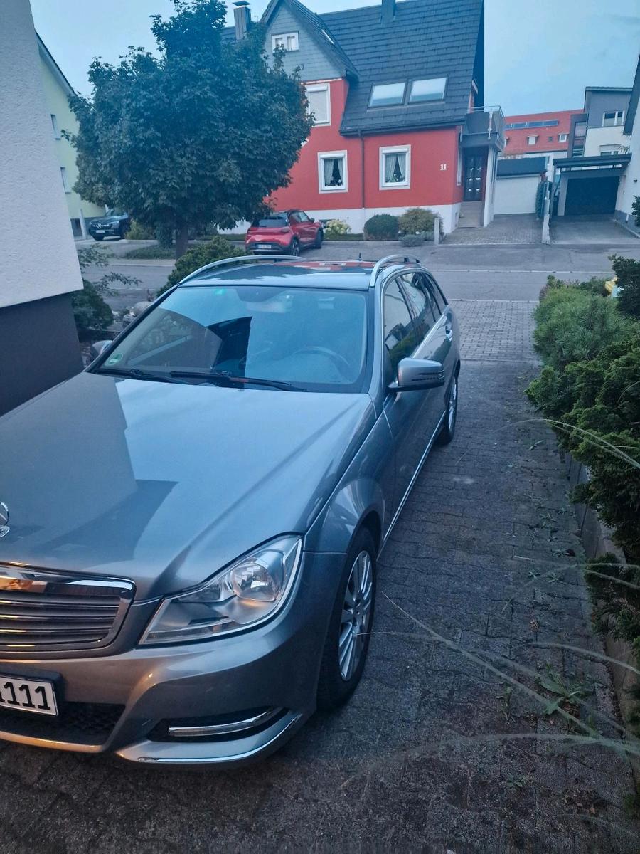 Mercedes-Benz C 220