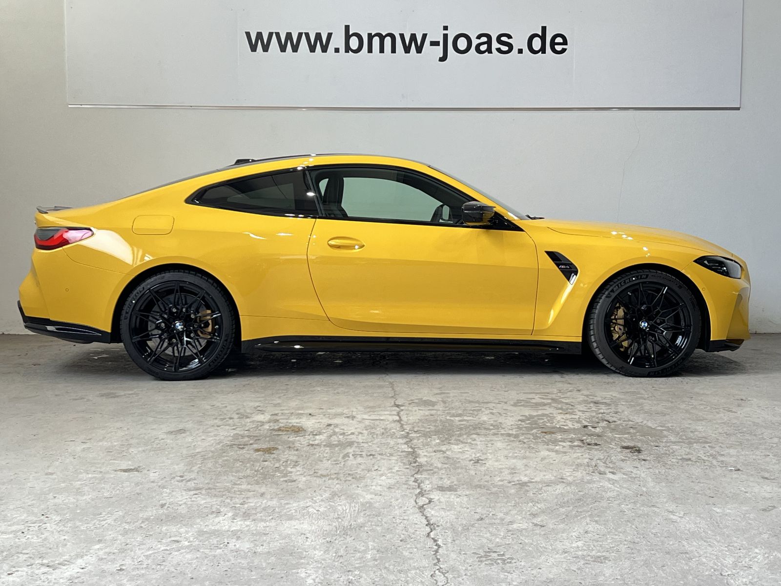 Fahrzeugabbildung BMW M4 Coupé M Carbon Schalensitze M Keramik Bremse